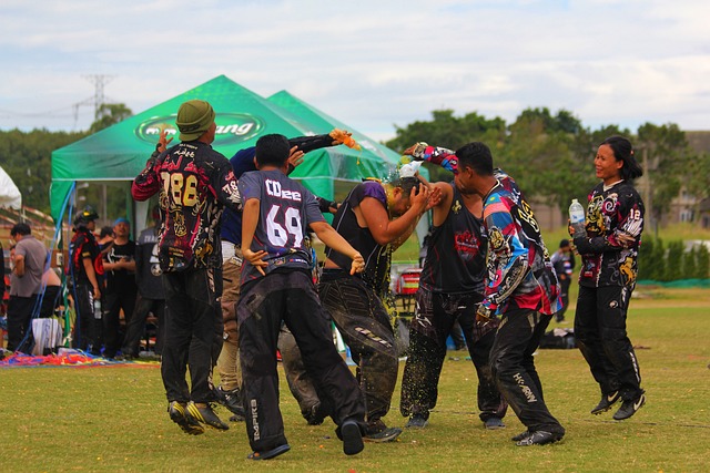 西亚卡姆和杰克逊半场均得分上双，二人合砍27分