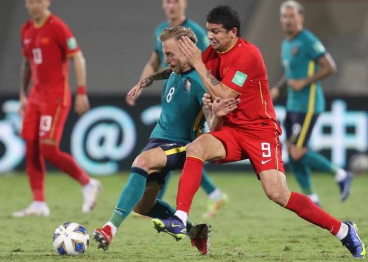 一人一城，韩国前国脚崔喆淳退役，曾代表全北出场超500次